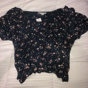 A women’s/teen blouse.